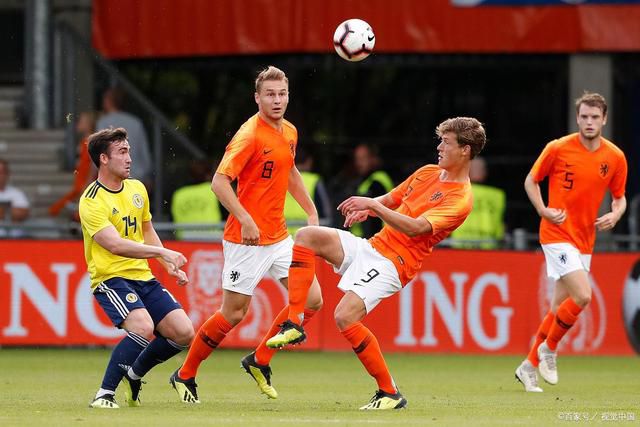 日本动漫黄