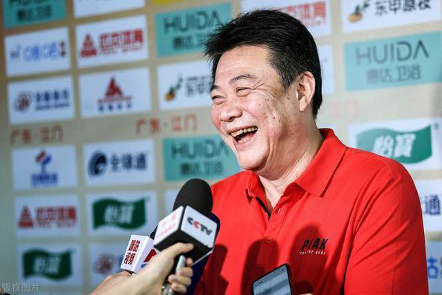 少妇在美国被黑人调教成奴